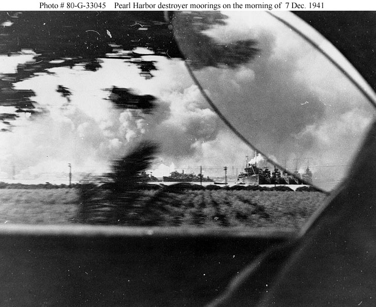 USS Worden (DD 352) at Pearl Harbor